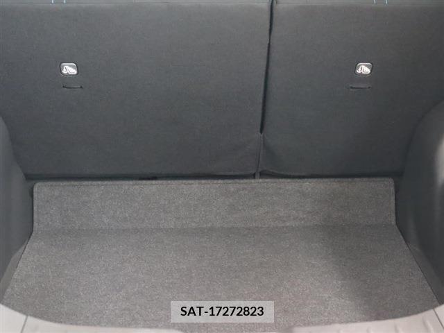 Nissan LEAF 2021-10 342216-29