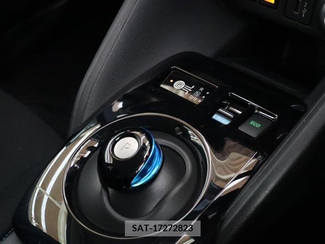 Nissan LEAF 2021-10 342216-15