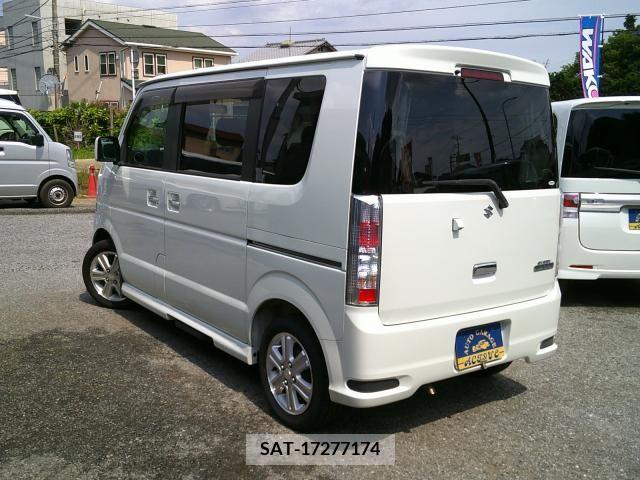 Suzuki EVERY WAGON 2011-10 269028-1