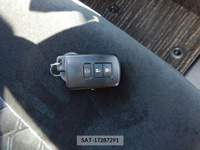 Toyota ALPHARD 2019-03 299476-9
