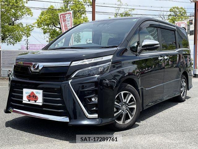 Toyota VOXY 2019-01 289007-0