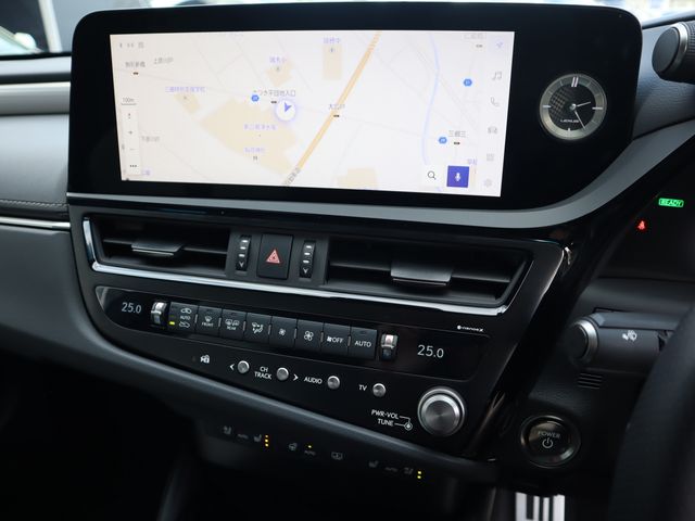 Lexus ES 2022-12 183372-13