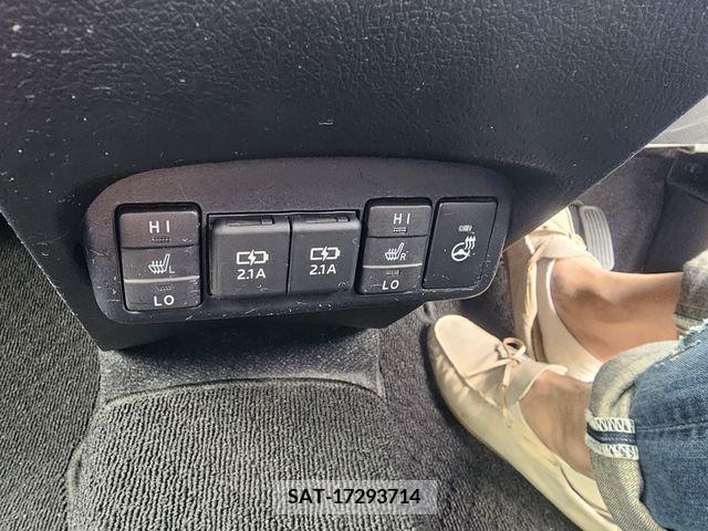 Toyota SIENTA 2021-02 285079-9