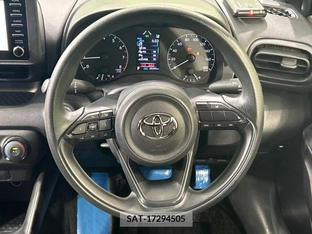 Toyota YARIS 2022-03 308777-11