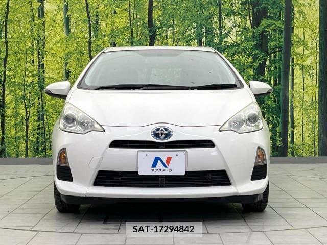 Toyota AQUA 2013-06 395664-14