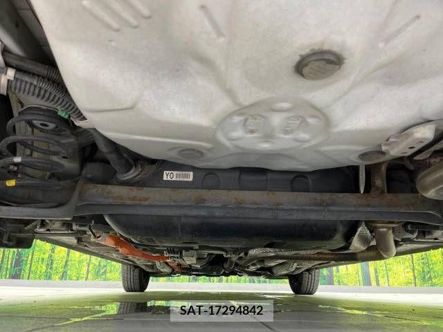 Toyota AQUA 2013-06 395664-19