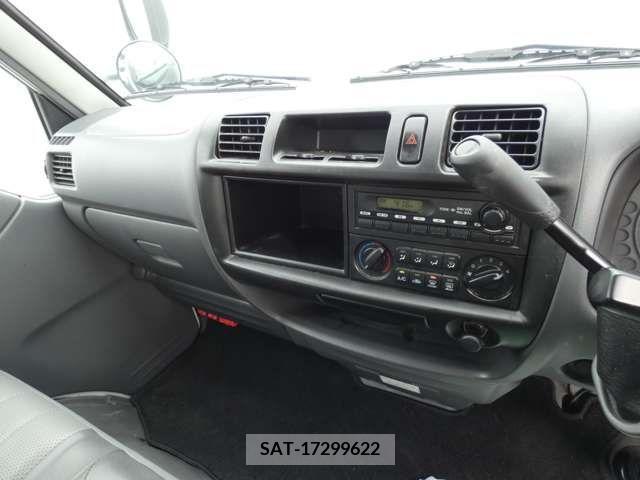 Mazda BONGO VAN 2015-03 327428-9