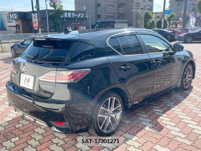 Lexus CT 2016-01 322680-17