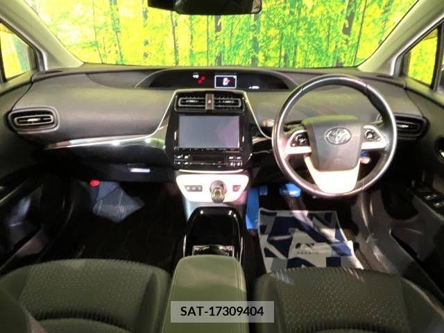 Toyota PRIUS 2016-06 380718-1