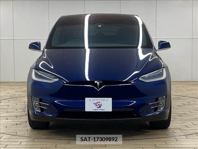 Tesla MODEL X 2017-11 333128-11