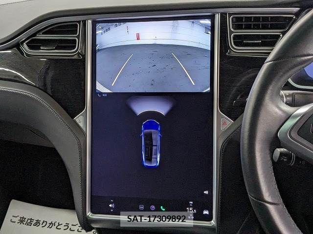 Tesla MODEL X 2017-11 333128-3