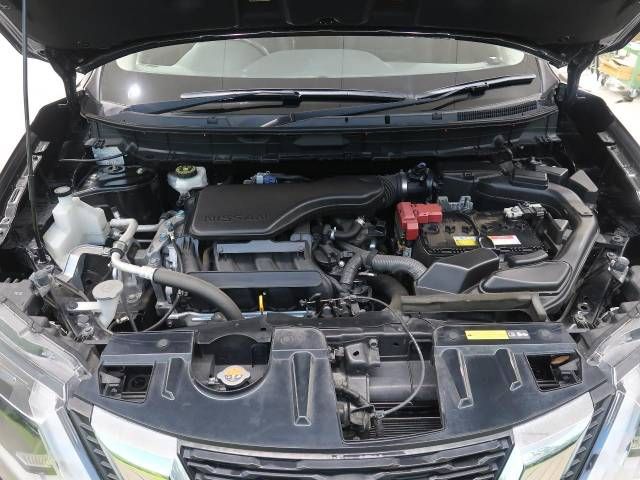 Nissan X-TRAIL 2017-08 183643-18