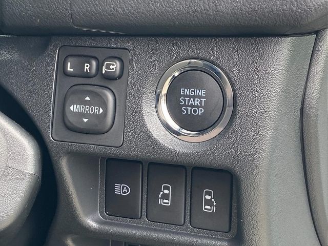 Toyota HIACE VAN 2023-01 12341-17