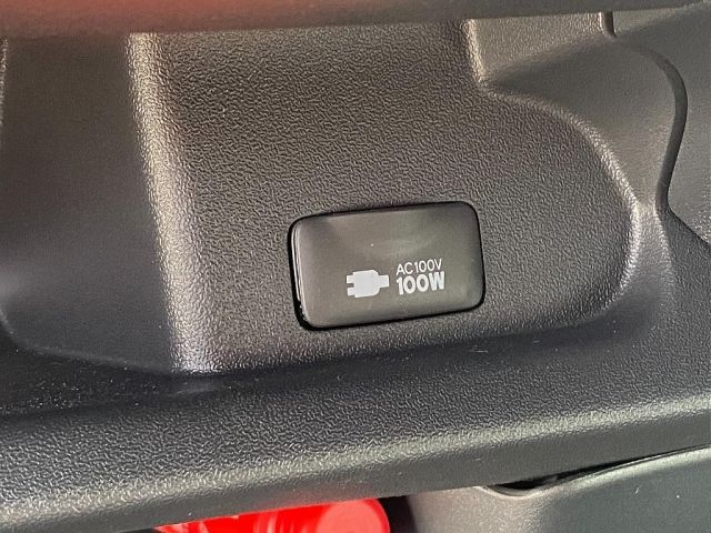 Toyota HIACE VAN 2023-01 12341-18