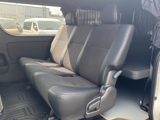 Toyota HIACE VAN 2023-01 12341-10