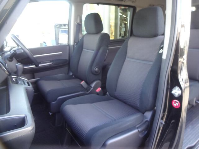 Honda e 2015-07 28915-10