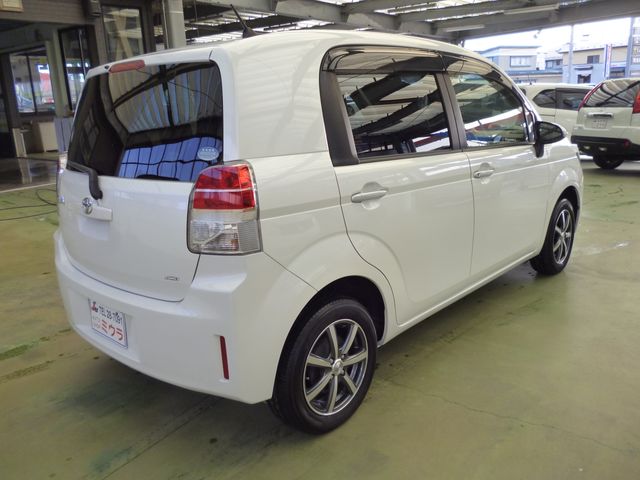Toyota SPADE 2013-12 102-3