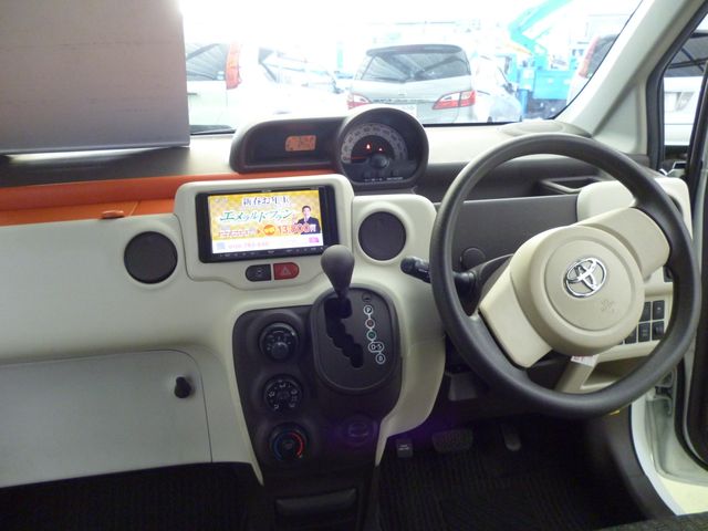 Toyota SPADE 2013-12 102-8