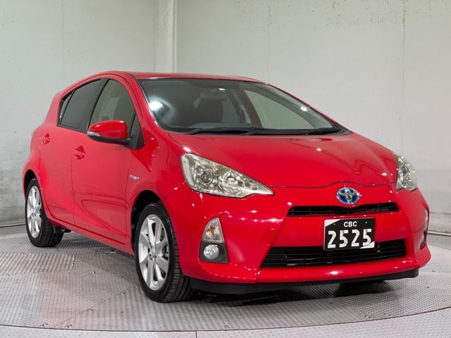 Toyota AQUA 2012-04 190664-0