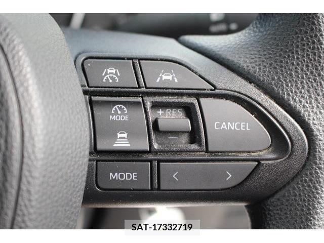 Toyota NOAH 2023-04 386941-3