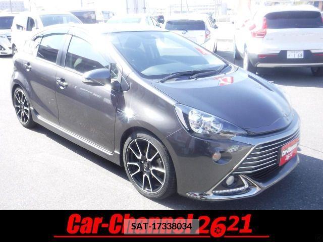 Toyota AQUA 2014-10 242345-0