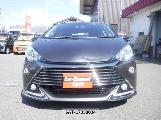 Toyota AQUA 2014-10 242345-1