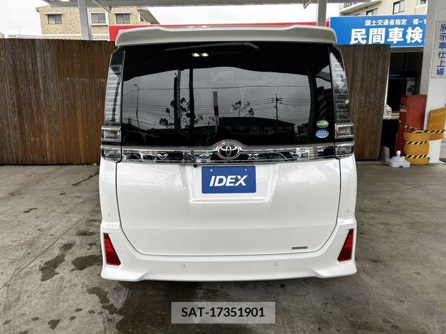 Toyota VOXY 2019-09 214939-6
