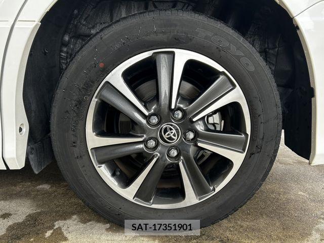 Toyota VOXY 2019-09 214939-9
