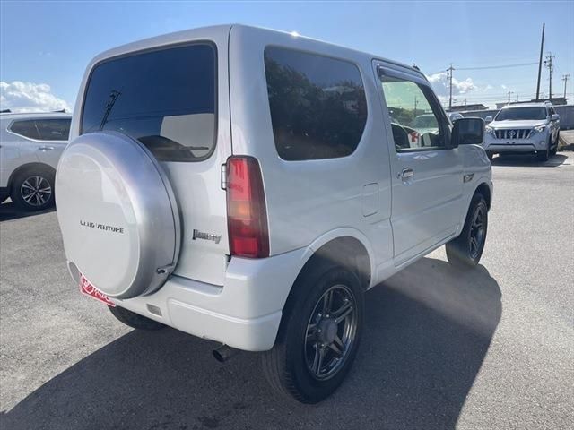 Suzuki JIMNY 2015-10 193359-4