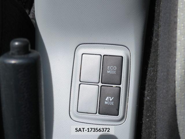 Toyota AQUA 2012-11 260220-16