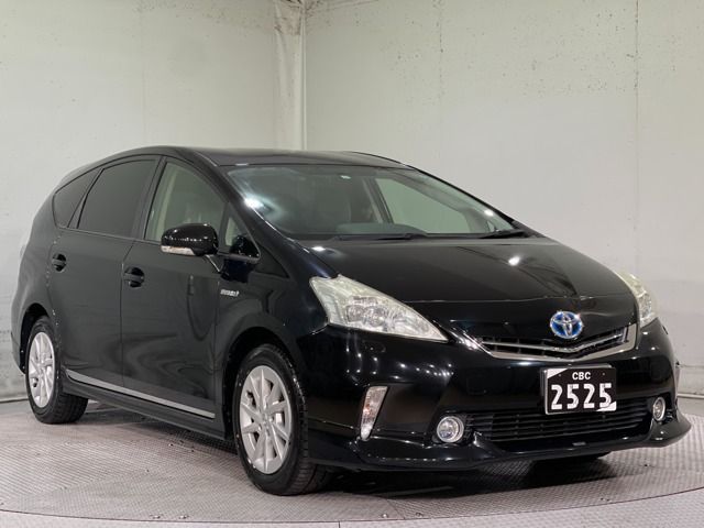 Toyota PRIUS ALPHA 2011-11 181916-0