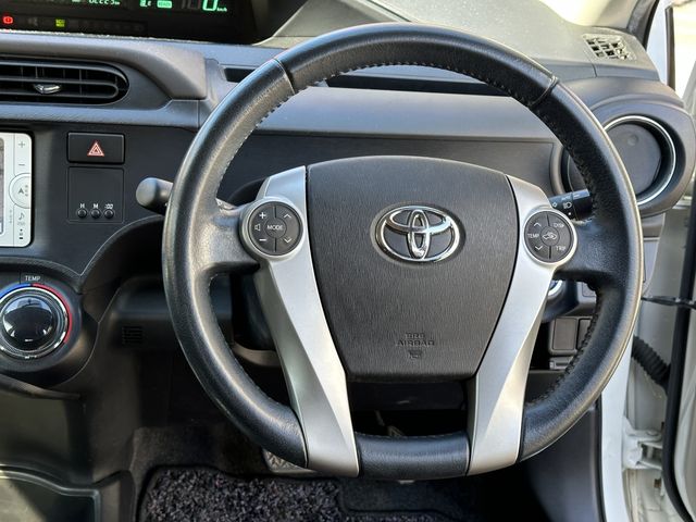Toyota AQUA 2013-04 181472-6
