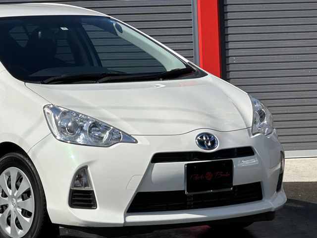 Toyota AQUA 2013-04 181472-25