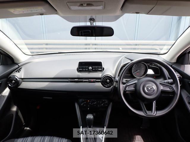 Mazda DEMIO 2017-03 334953-1
