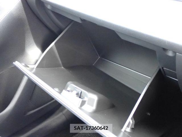 Mazda DEMIO 2017-03 334953-11