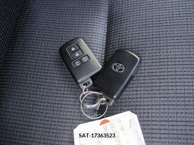 Toyota SIENTA 2015-12 373231-11