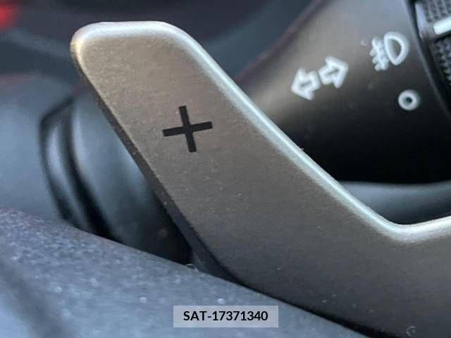 Lexus IS 2015-03 300078-7