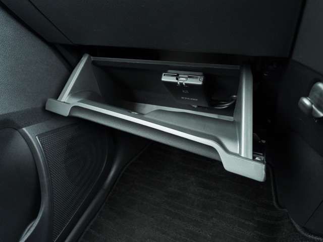 Mitsubishi EK X 2021-11 27308-11