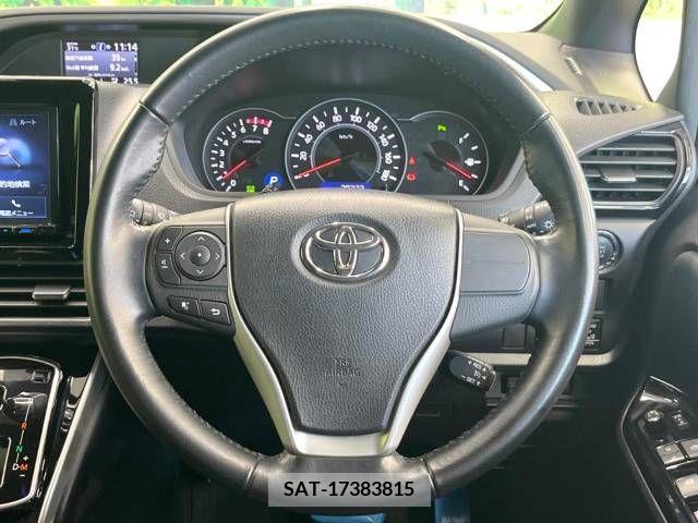 Toyota VOXY 2019-08 370304-12