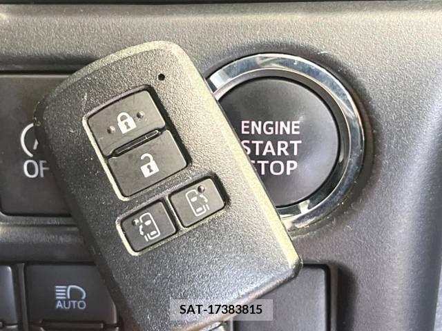 Toyota VOXY 2019-08 370304-7
