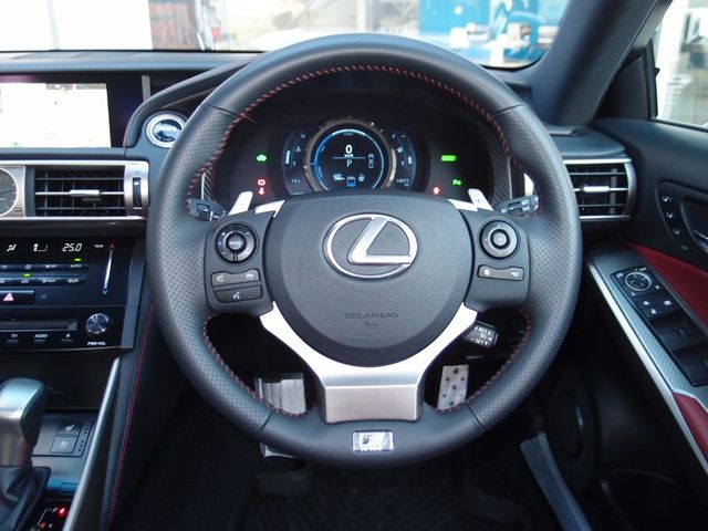 Lexus IS 2013-07 9648-9