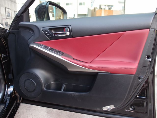 Lexus IS 2013-07 9648-19