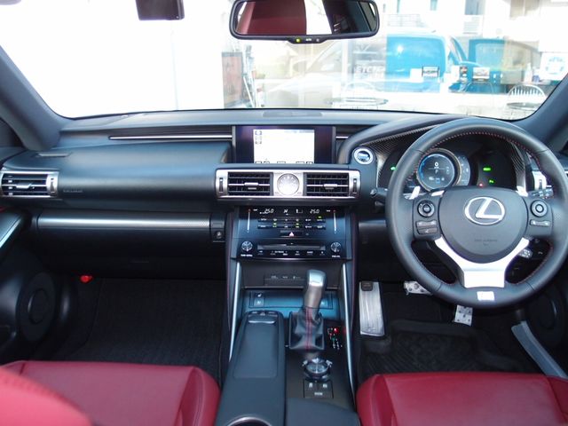 Lexus IS 2013-07 9648-1