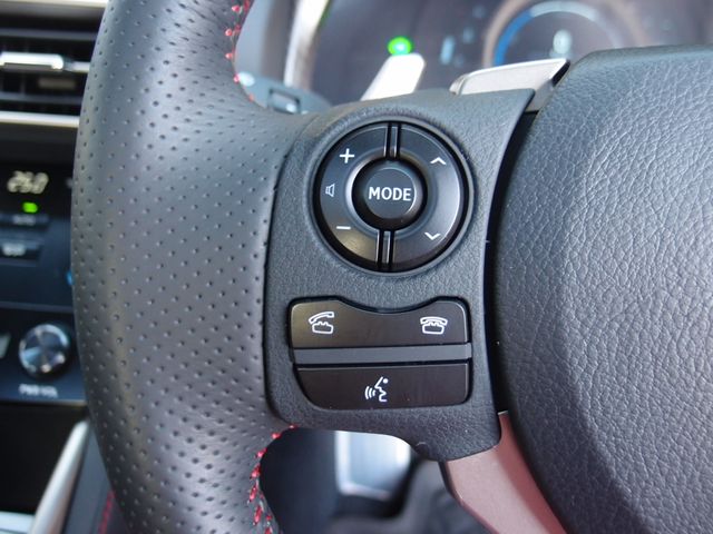 Lexus IS 2013-07 9648-11