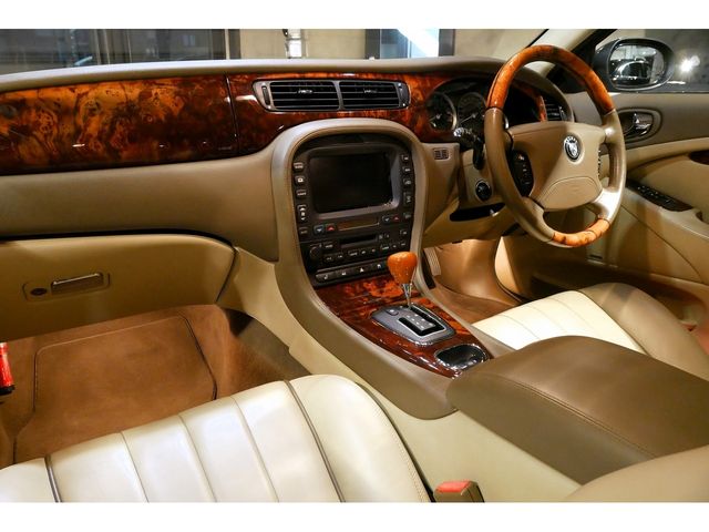 Jaguar S-TYPE 2007-06 25272-16