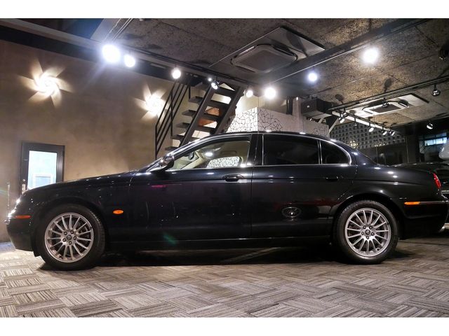 Jaguar S-TYPE 2007-06 25272-2
