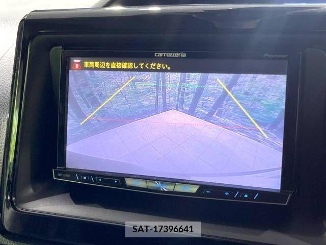 Toyota VOXY 2014-10 370456-3