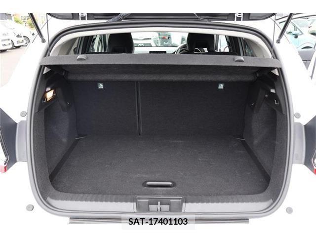 Renault CAPTUR 2022-02 378706-28