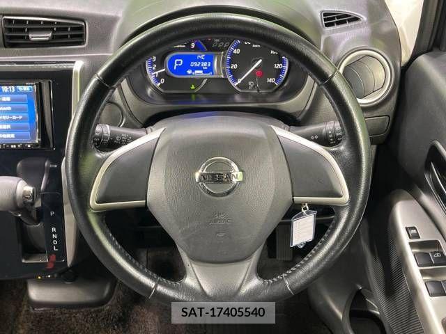 Nissan DAYZ 2013-12 266647-11