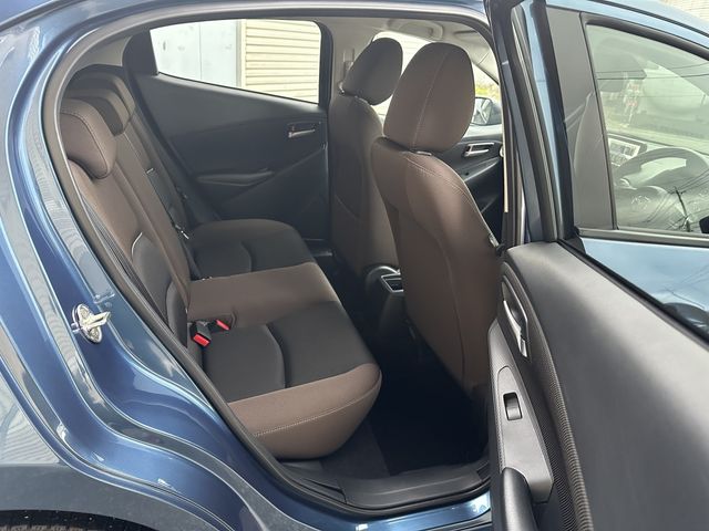 Mazda MAZDA2 2021-10 1416-14